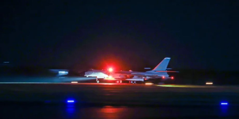 Китайский бомбардировщик H-6K