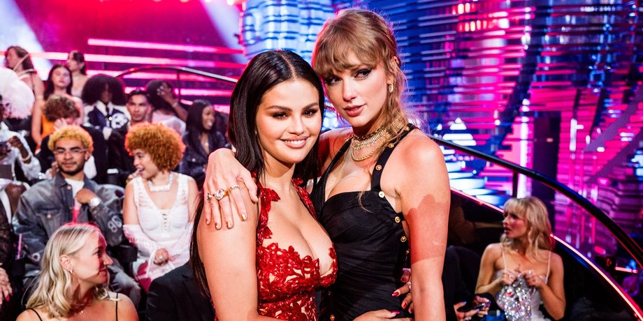 Тейлор Свіфт, Селена Гомес, MTV Video Music Awards