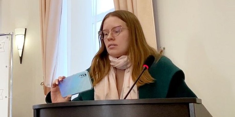 Нина беляева, российский депутат, семилукский депутат, выступление против войны