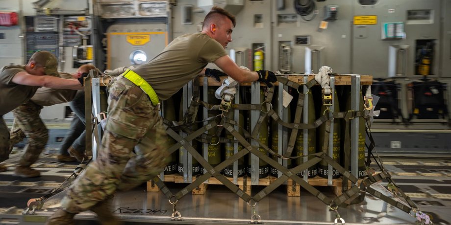 Американские военные на базе ВВС в штате Делавэр