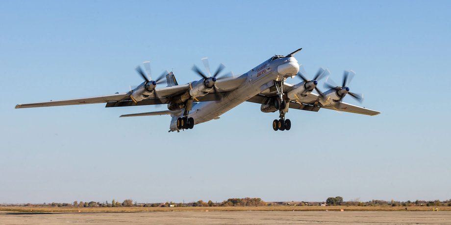 Ту-95МС, стратегічний бомбардувальник, російський бомбардувальник