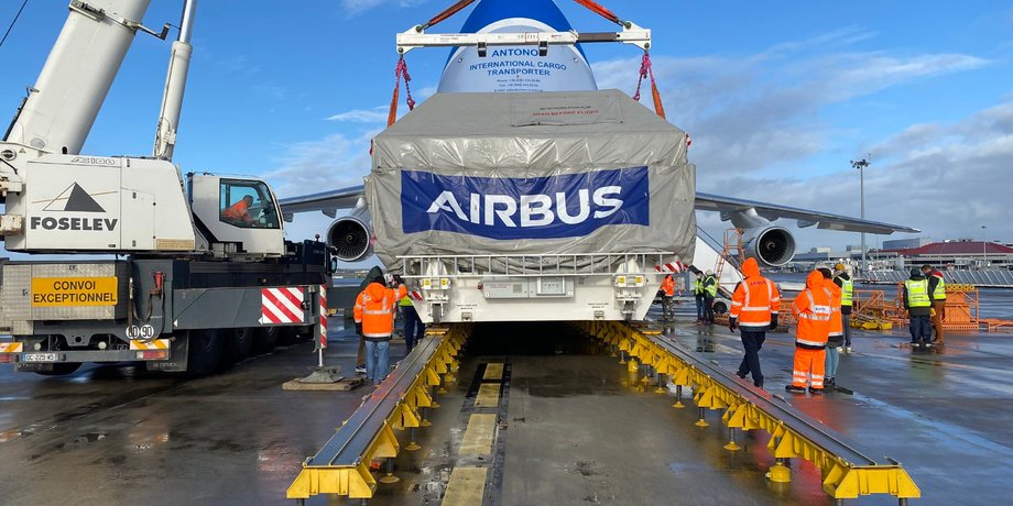 Антонов, АН-124, Руслан, SpaceX