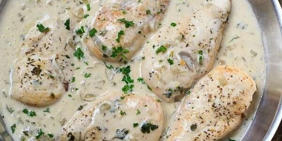 Курица в сливочно-грибном соусе, курица в соусе, сливочный соус, курица рецепт
