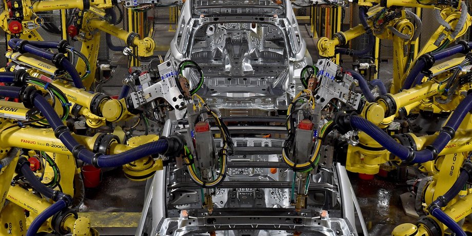 Ford и Honda сокращают рабочих