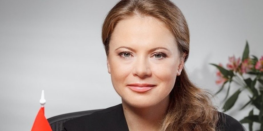 Попова Елена