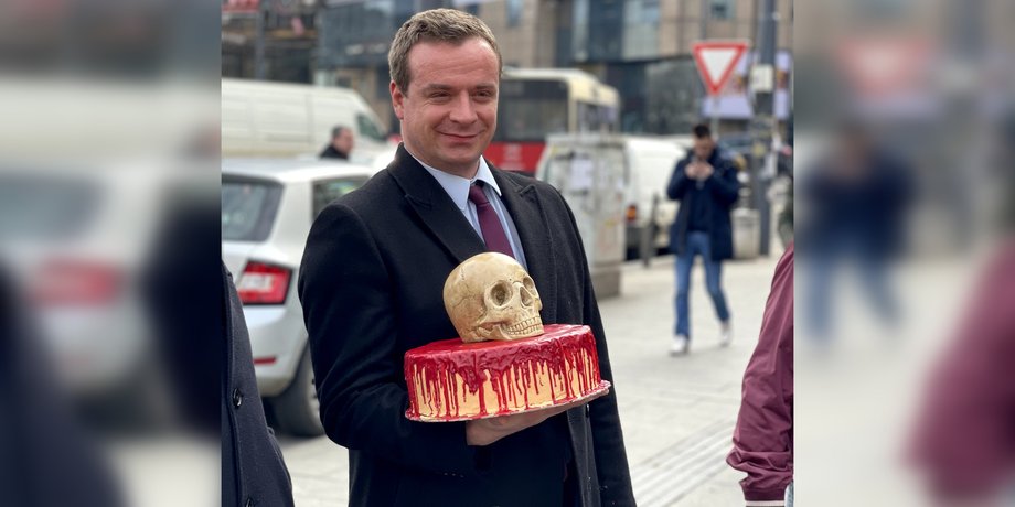 "Торт" для российского посольства