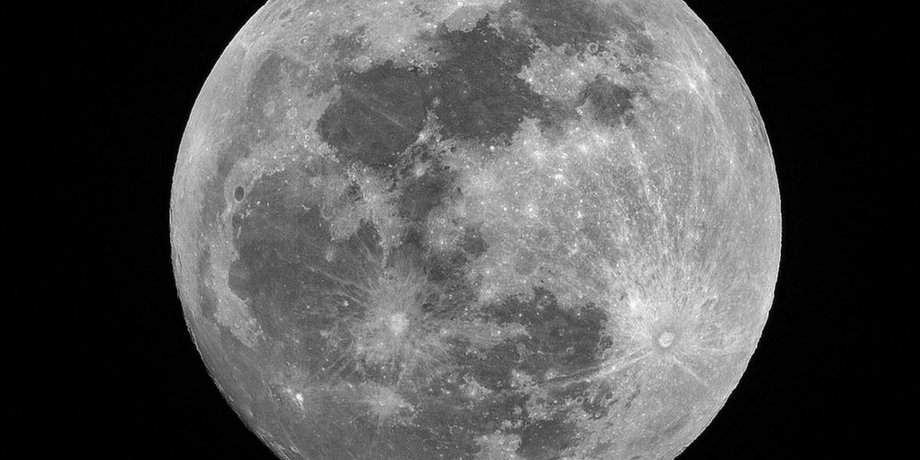 "Лунный цемент" пробыл 6 месяцев на МКС и вернулся на Землю более прочным