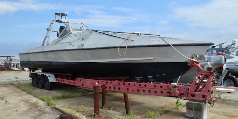 морской беспилотник, морской дрон, катер