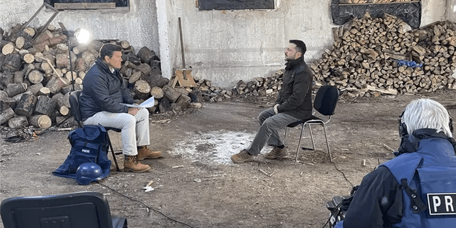 Володимир Зеленський, Брет Баєр