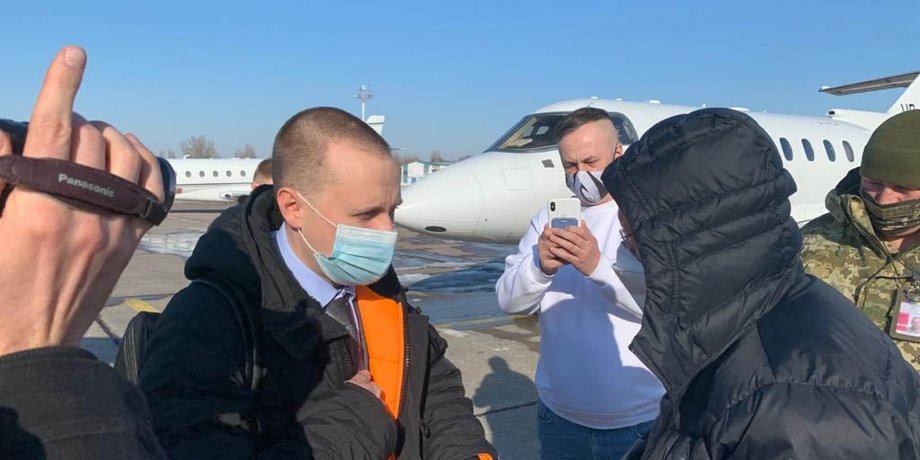 набу, самолет, яценко, владимир яценко, приватбанк