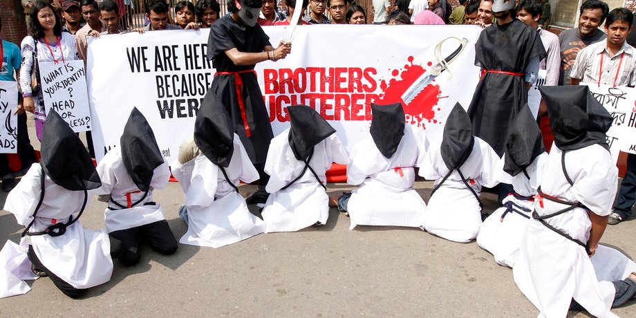 Театрализованная акция против казней в Саудовской Аравии / Фото: newsweek.com