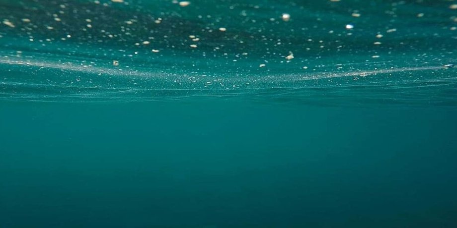 микропластик, вода, океан, фото
