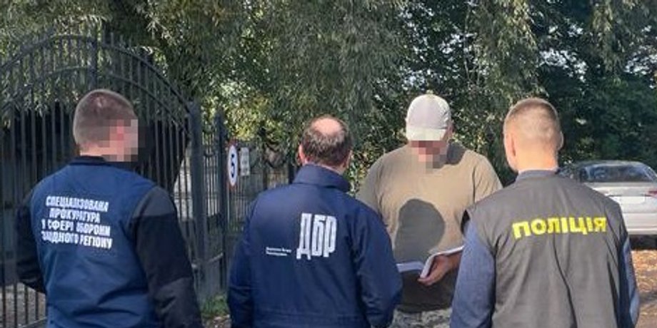 ДБР, підозра, Івано-Франківськ, Прикарпаття, футболісти, фото