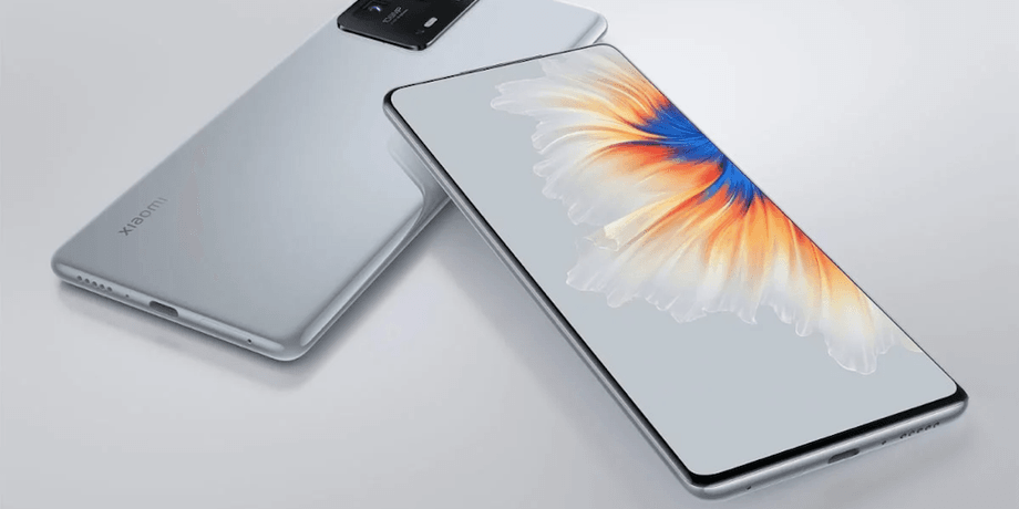 Два смартфона Xiaomi Zhuque