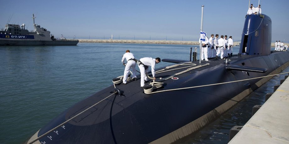 підводні човни Dolphin, моряки на палубі