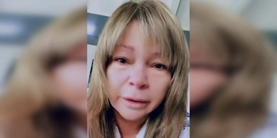Валері Бертінеллі, ведуча, відео