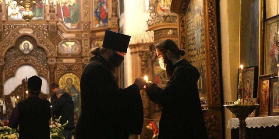 Богослужіння, Пасха, храм