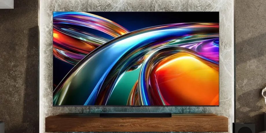 Телевізор Hisense UR9 RGB LED