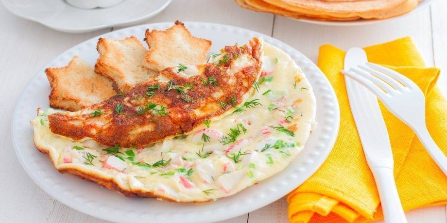 омлет с крабовыми палочками