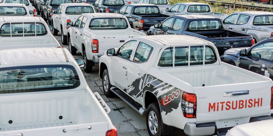 пикапы для ВСУ, авто для ВСУ, фонд повернись живым, Mitsubishi L200, Peugeot Landtrek, пикапы Mitsubishi