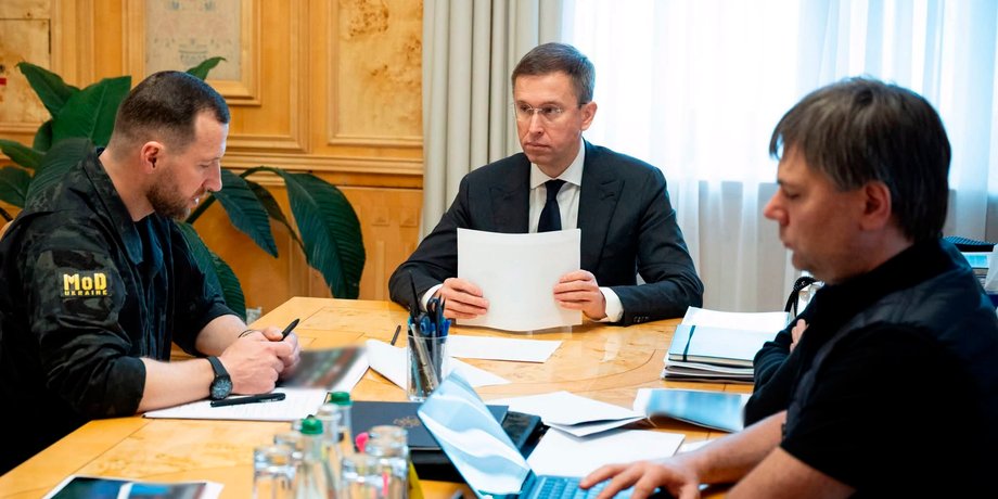 Сергій Корецький заявив, що виплати військовим та підтримка їхніх родин здійснюватимуться без затримок
