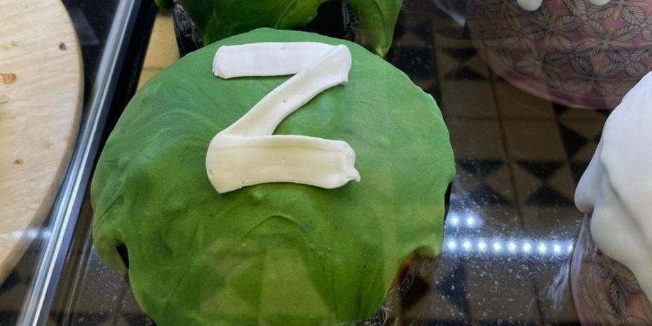 Z, российская символика, Пасха, пасхальные куличи