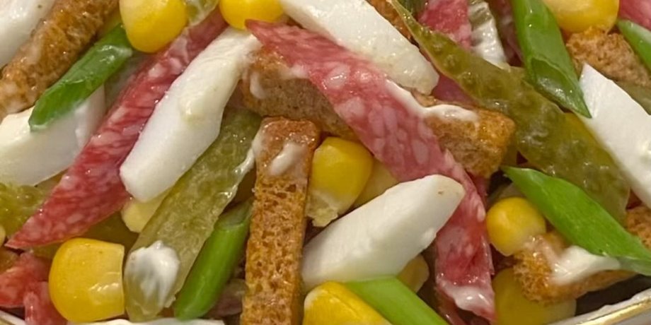 салат с сухариками