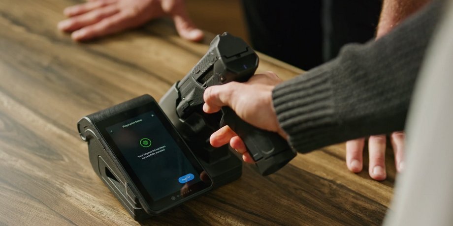 Biofire Smart Gun, розумний пістолет, пістолет із датчиком відбитків пальців