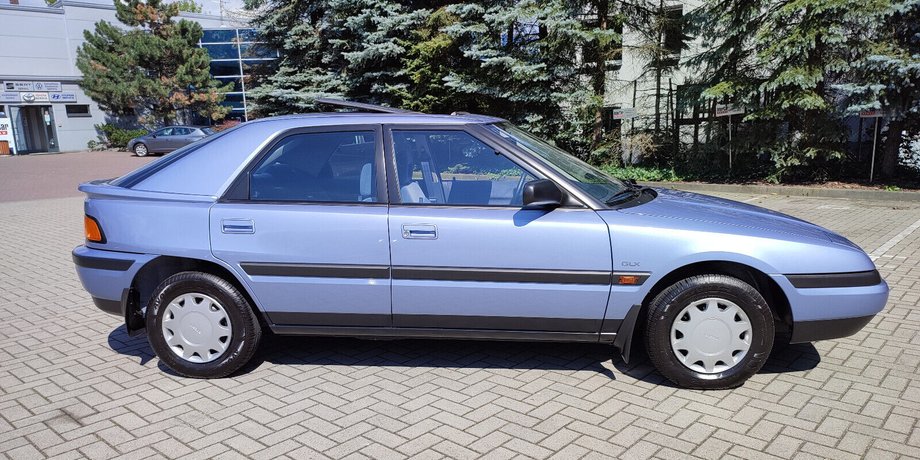 Mazda 323F 1990, Mazda 323F, Mazda 323