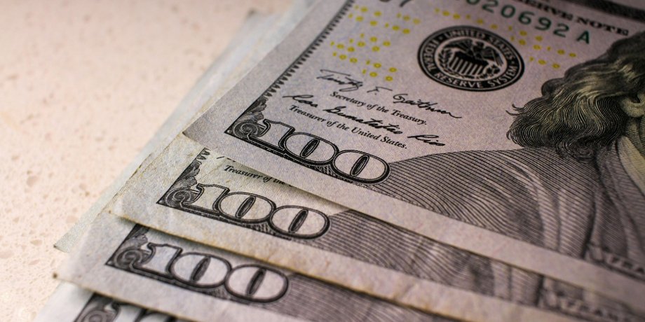 Курс валют в Україні на 26 серпня Долари
