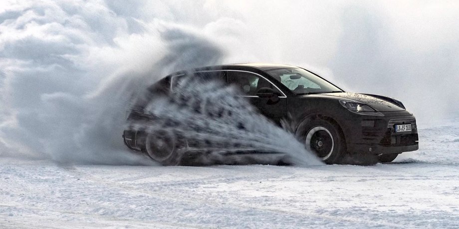Porsche, Porsche Macan, Кроссоверы, Электромобили, Видео, Испытания, Тесты, Фото