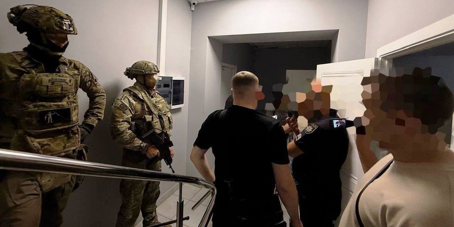 СБУ действительно контактировало с НАБУ относительно работника, которого подозревали в работе на ФСБ, но не предоставило доказательств сотрудничества с врагом, рассказало ведомство