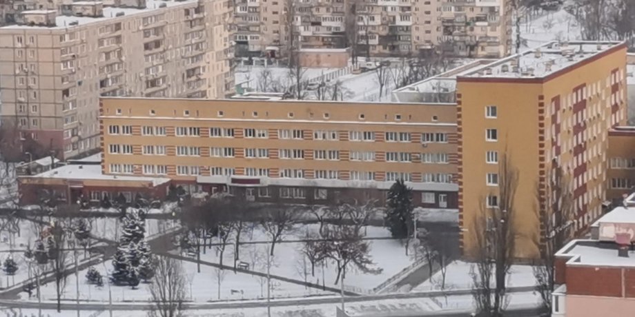 побиття жінок, напад на жінок у Києві, жінок понівечили на Оболоні