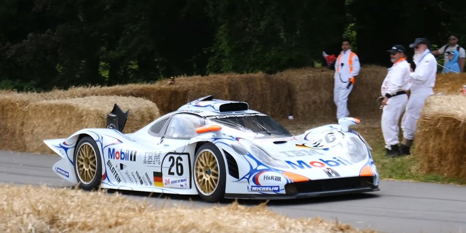 Porsche 911 GT1, McLaren F1, BMW M1, фестиваль швидкості, розбиті суперкари
