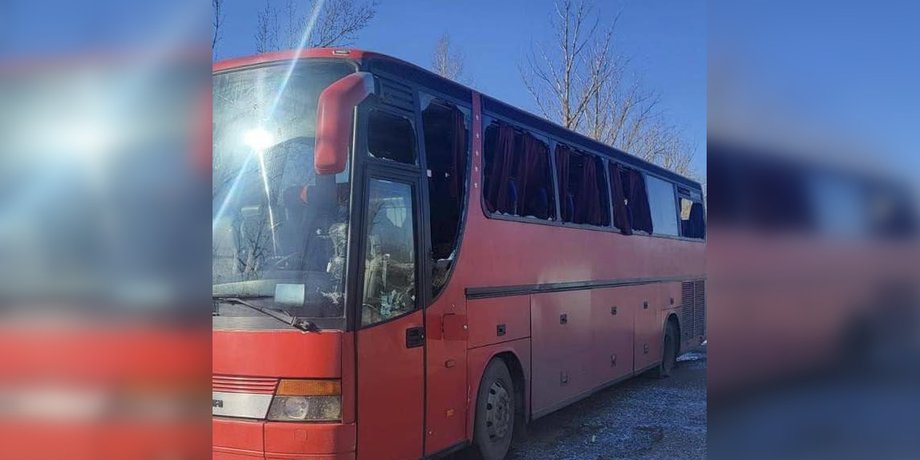 Автобус після удару РФ на Харківщині 13 березня