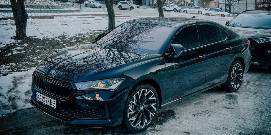 Skoda Superb 2025, Skoda Superb, новая Skoda Superb, Skoda Superb Laurin&Klement
