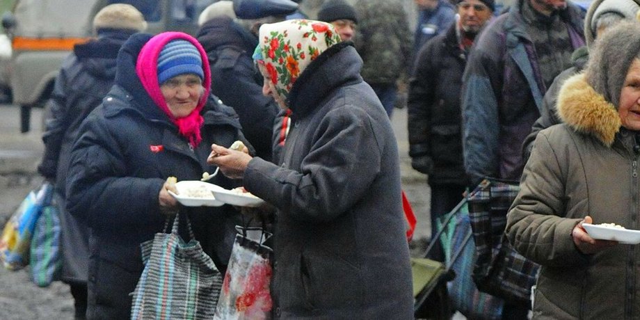 Кабмін, пенсіонери, пенсії, компенсації, соцвиплати, перенесення,