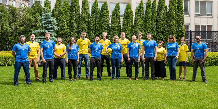 США, посольство, сборная Украины, футбол, форма,