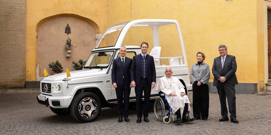папамобиль Гелендваген, Mercedes G-Class, папа Франциск, Папамобили Mercedes