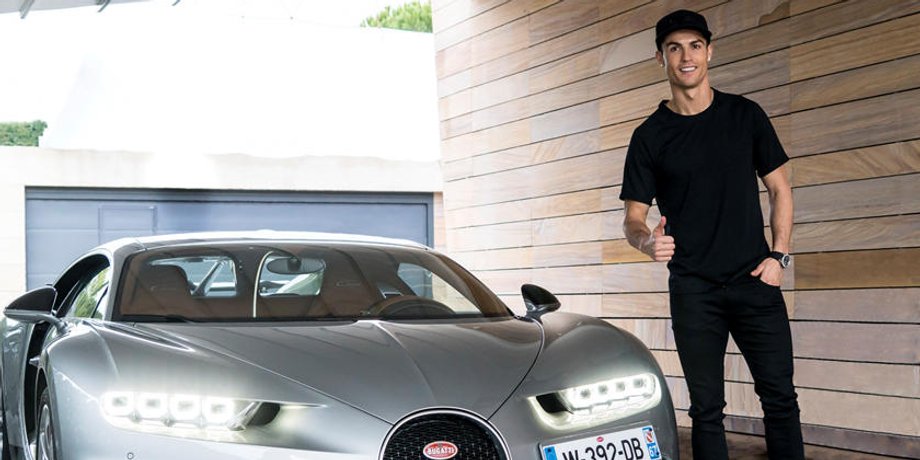 Bugatti Veyron, криштиану роналду, дтп, авария, майорка, телохранитель разбил машину роналду