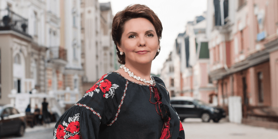 Елена Фроляк