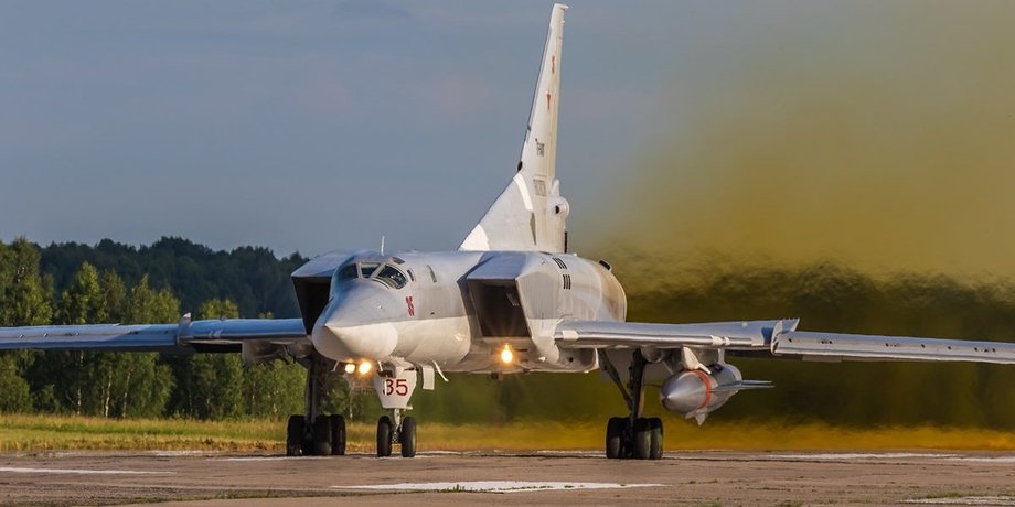 самолет ту-22