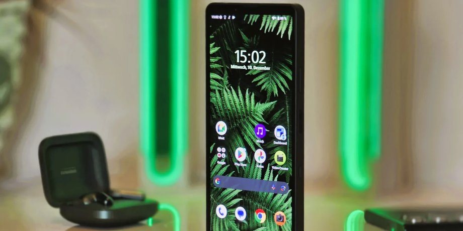 Смартфон з великою батареєю Sony Xperia 10 VII