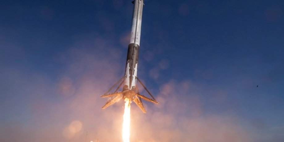 Посадка первой ступени Falcon 9 / Фото: SpaceX