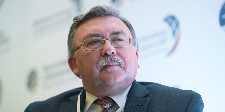Михайло Ульянов, Росія, Відень