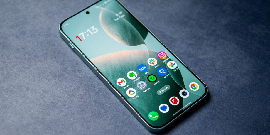OnePlus Nord 6 телефон
