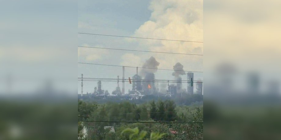 фото пожара на Омском НПЗ 6 июля