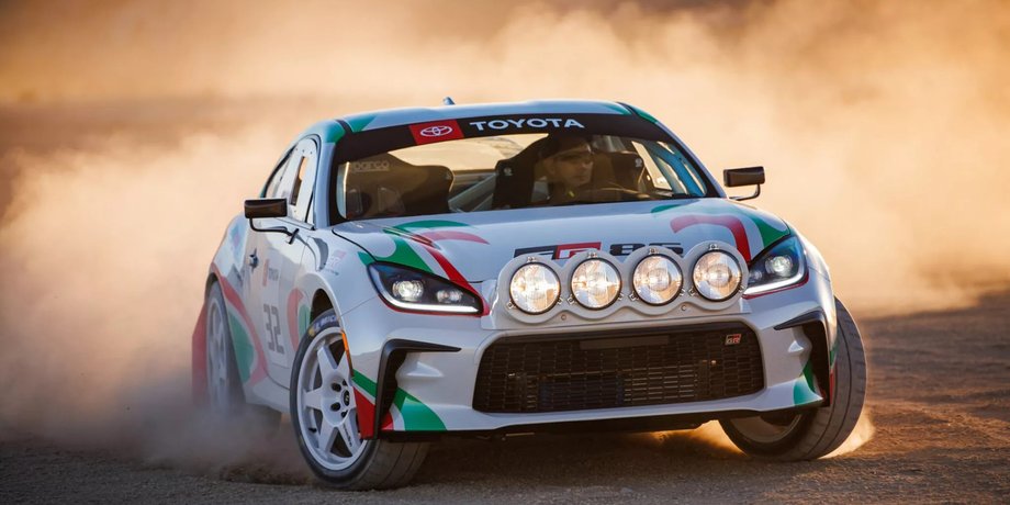 Toyota GR86 Rally Legacy, Toyota GR86, тюнинг Toyota GR86, спорткар Toyota, спорткар Toyota