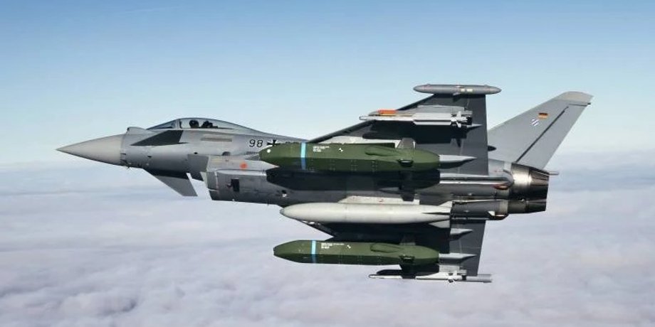 самолет Eurofighter и Taurus