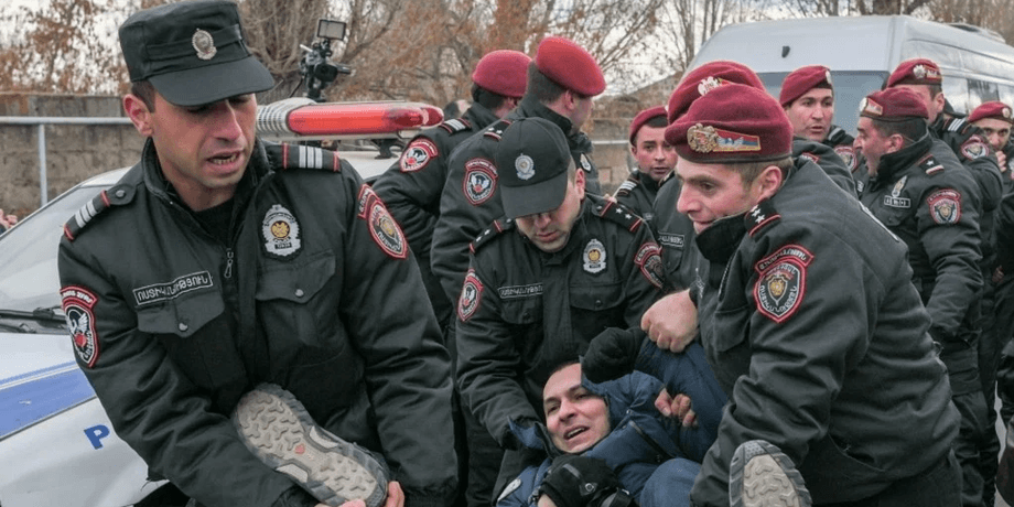 армения Гюмри, протесты в Гюмри, протесты армения, российские миротворцы, база в Гюмри